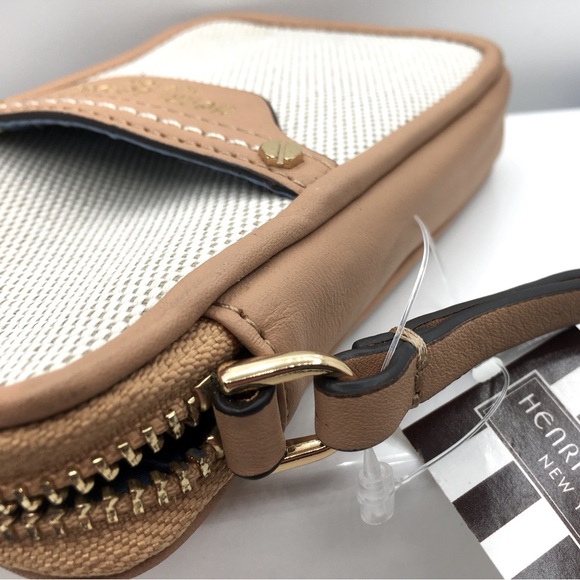 NWT Henri Bendel || Canvas Card Wallet Wristlet || Minor FLAWS - Picture 4 of 12